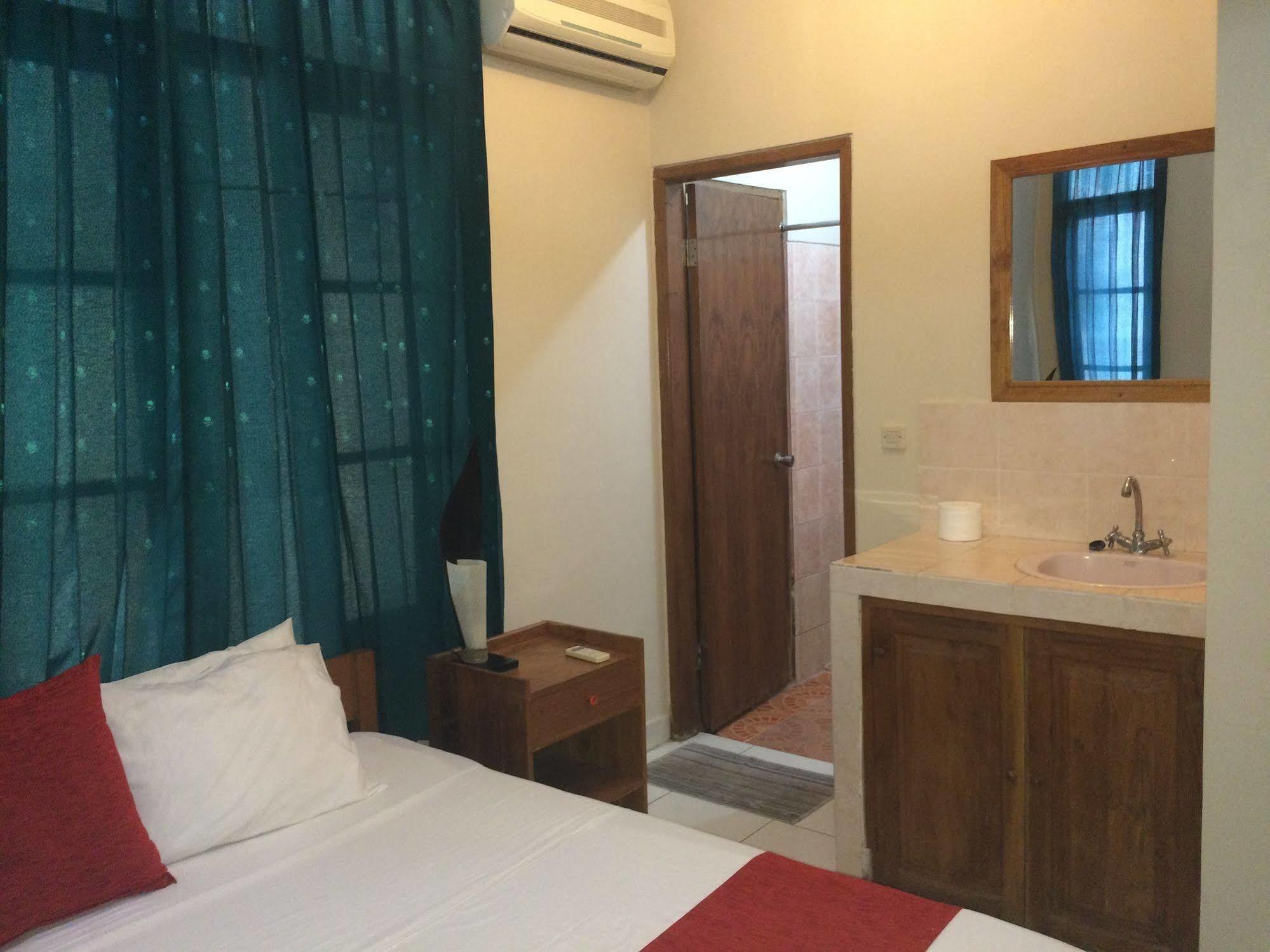 Secret Garden Inn Kuta Lombok Kültér fotó